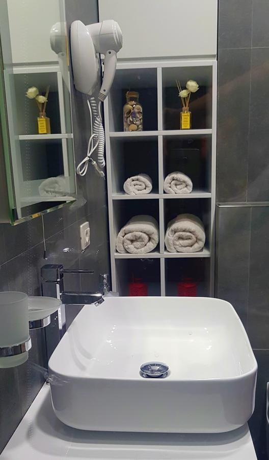 تيرانا Fleur Apartment المظهر الخارجي الصورة