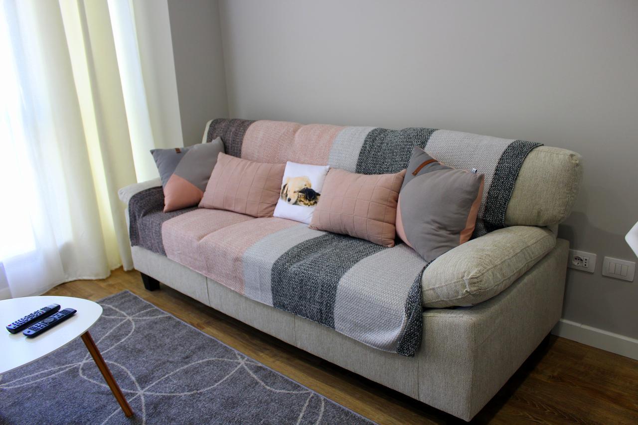 تيرانا Fleur Apartment المظهر الخارجي الصورة